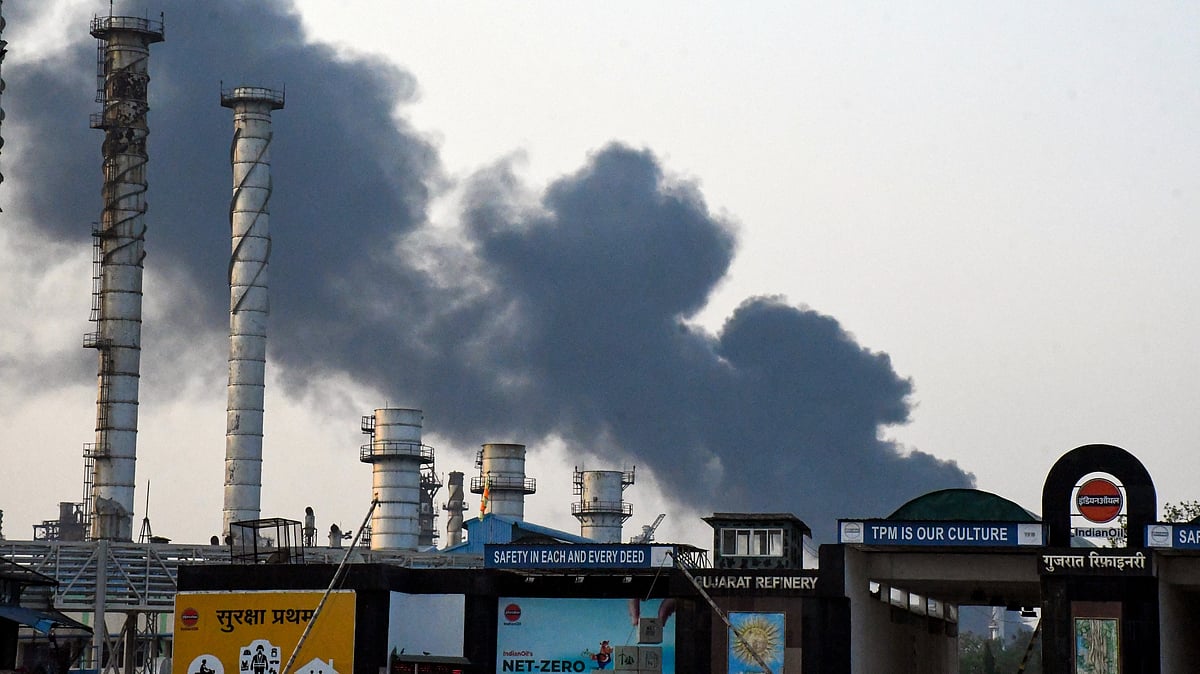 PTI : Firefighters were deployed quickly and efforts to douse the flames are ongoing.