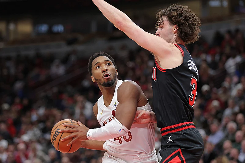 NBA Cleveland Cavaliers vs Chicago Bulls Baseketball match photos_Josh Giddey