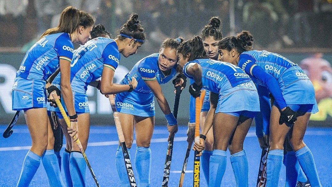 X/TheHockeyIndia : Indian women's hockey team.