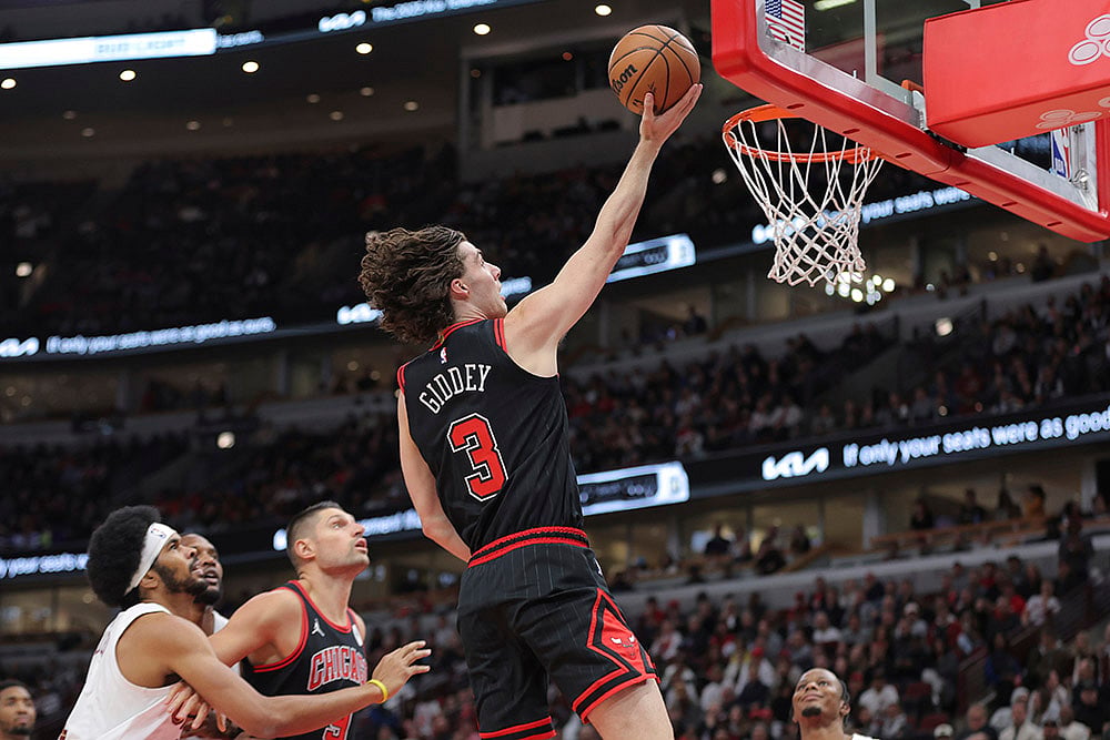NBA Cleveland Cavaliers vs Chicago Bulls Baseketball match photos_Josh Giddey