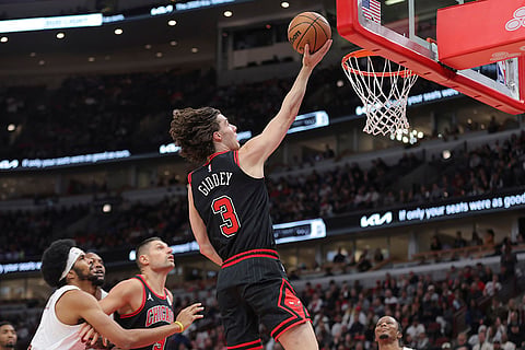 NBA Cavaliers vs Bulls: Bulls guard Josh Giddey (3) drives to the basket for a layup 