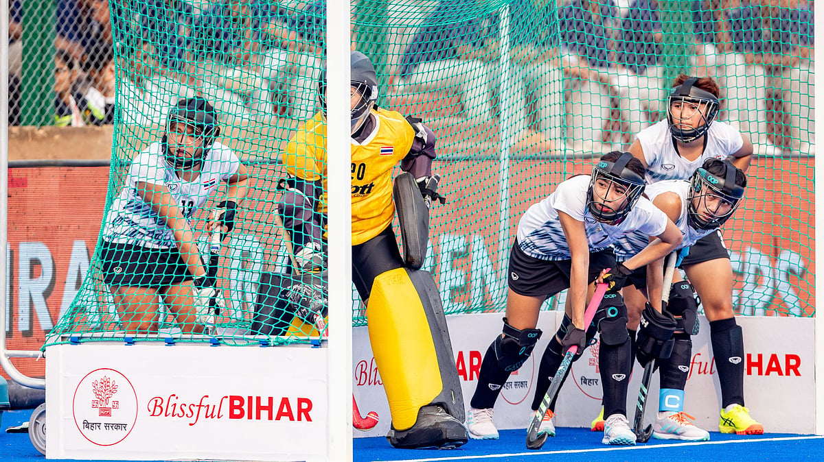 X/ @asia_hockey : Thailand women's hockey team defending a goal against China in the Women's Asian Champions Trophy 2024.