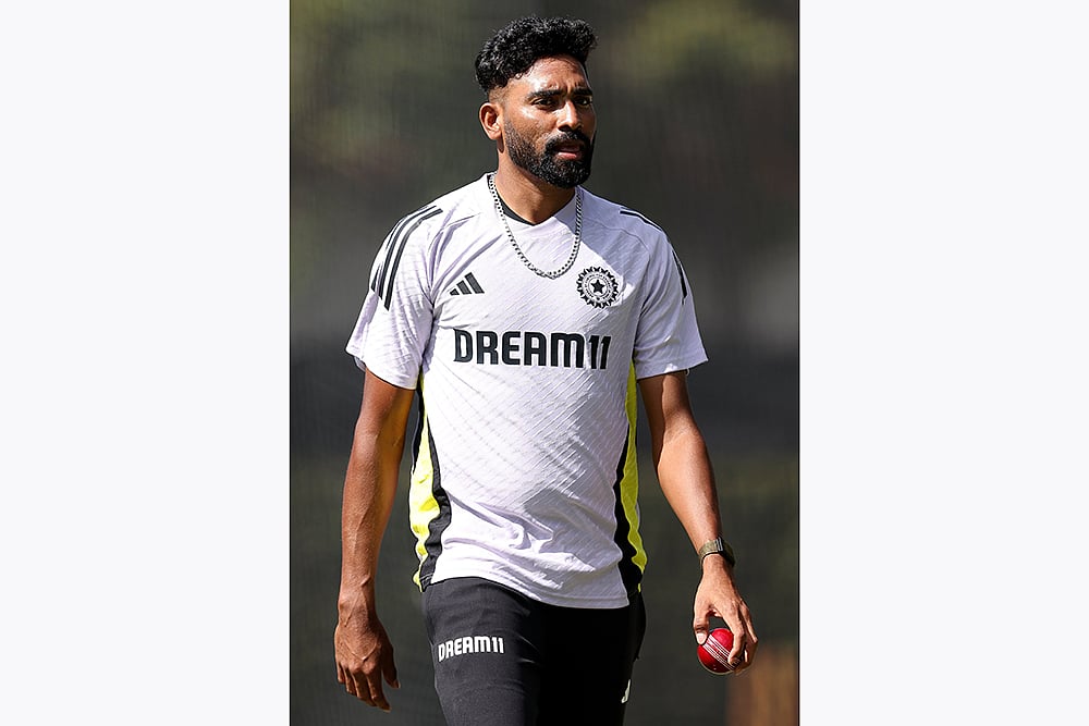 India vs Aus Border-Gavaskar Trophy cricket: New Training Kit Unveiled In Perth_Mohammed Siraj