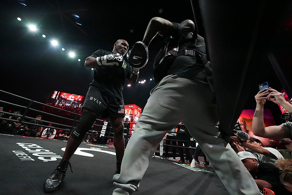 Boxing: Mike Tyson vs Jake Paul exhibition bout in Irving, Texas_Mike Tyson
