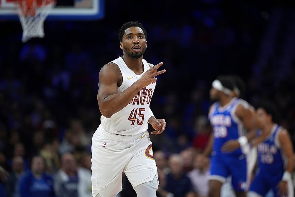 Cleveland Cavaliers vs Philadelphia 76ers NBA basketball match photo gallery_