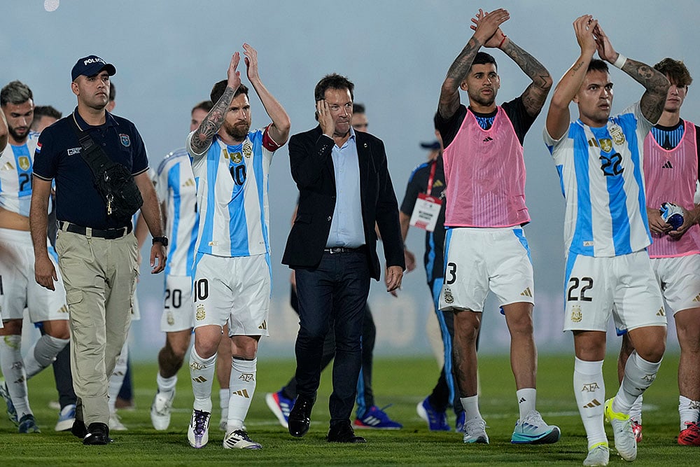 FIFA World Cup 2026 Qualifiers Paraguay vs Argentina soccer match photo gallery