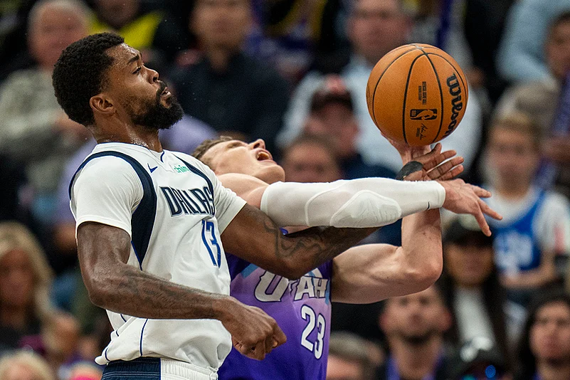 NBA Dallas Mavericks vs Utah Jazz Basketball photo_Naji Marshall
