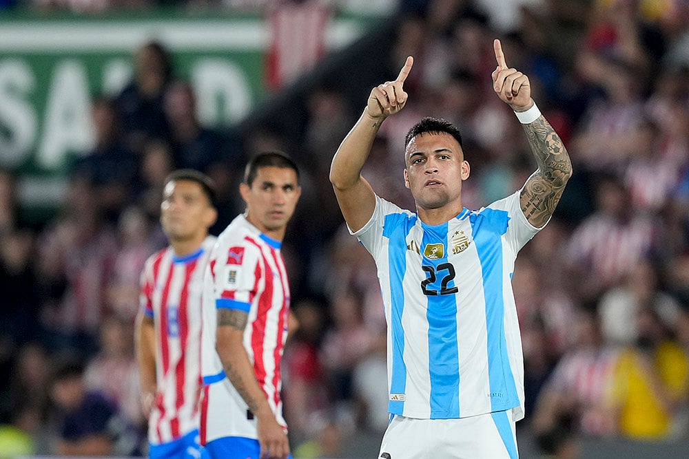 FIFA World Cup 2026 Qualifiers Paraguay vs Argentina soccer match photos_Lautaro Martinez 