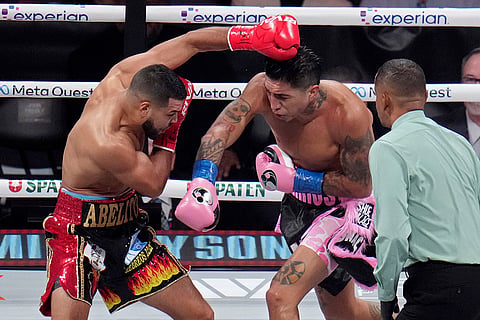 Barrios vs Ramos Boxing: Abel Ramos, left, fights Mario Barrios