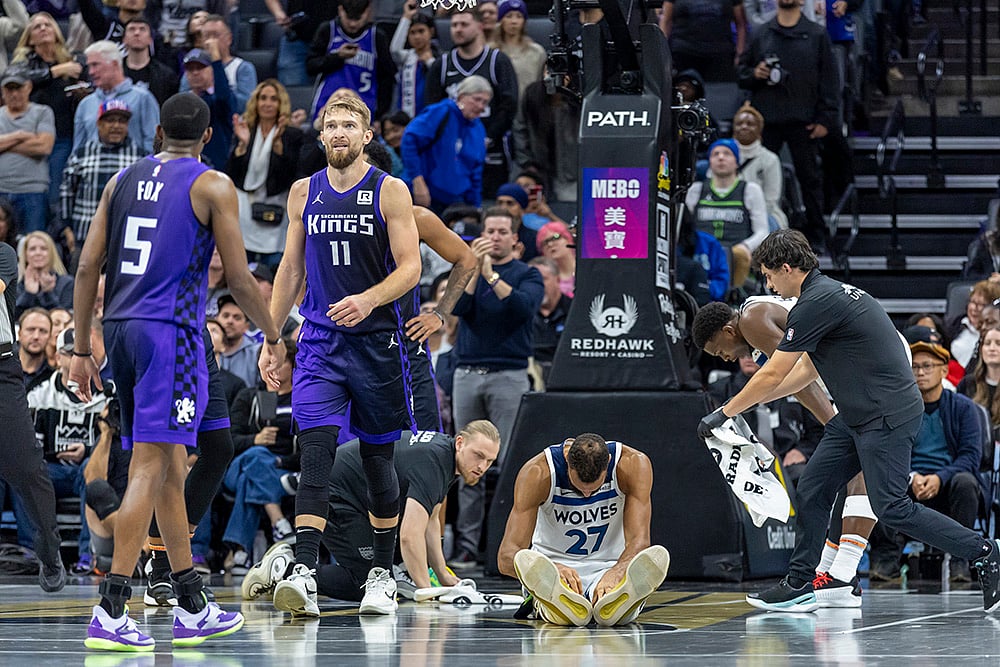 NBA Basketball Minnesota Timberwolves vs Sacramento Kings gallery_Rudy Gobert