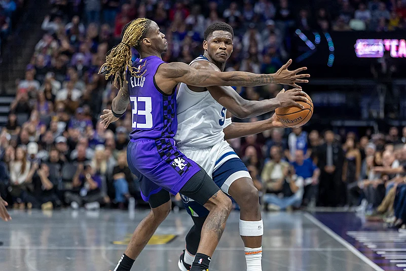 NBA Basketball Minnesota Timberwolves vs Sacramento Kings gallery_Keon Ellis