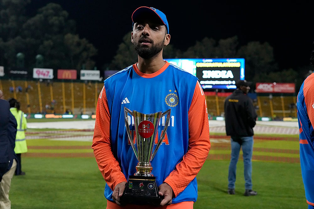 India Vs South Africa 4th T20I at the Wanderers Stadium in Johannesburg photo_Varun Chakravarthy