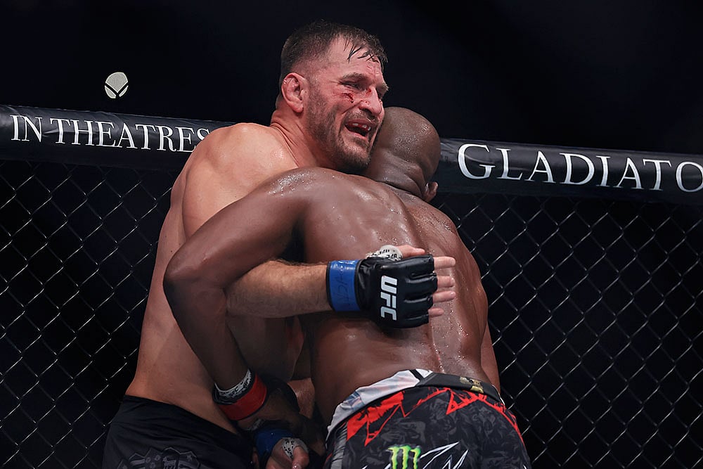UFC 309 mixed martial arts heavyweight title bout