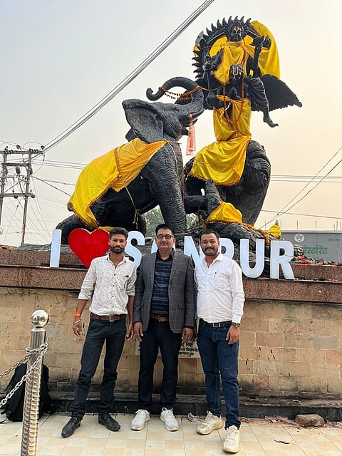 Visitors at the Sonpur Fair