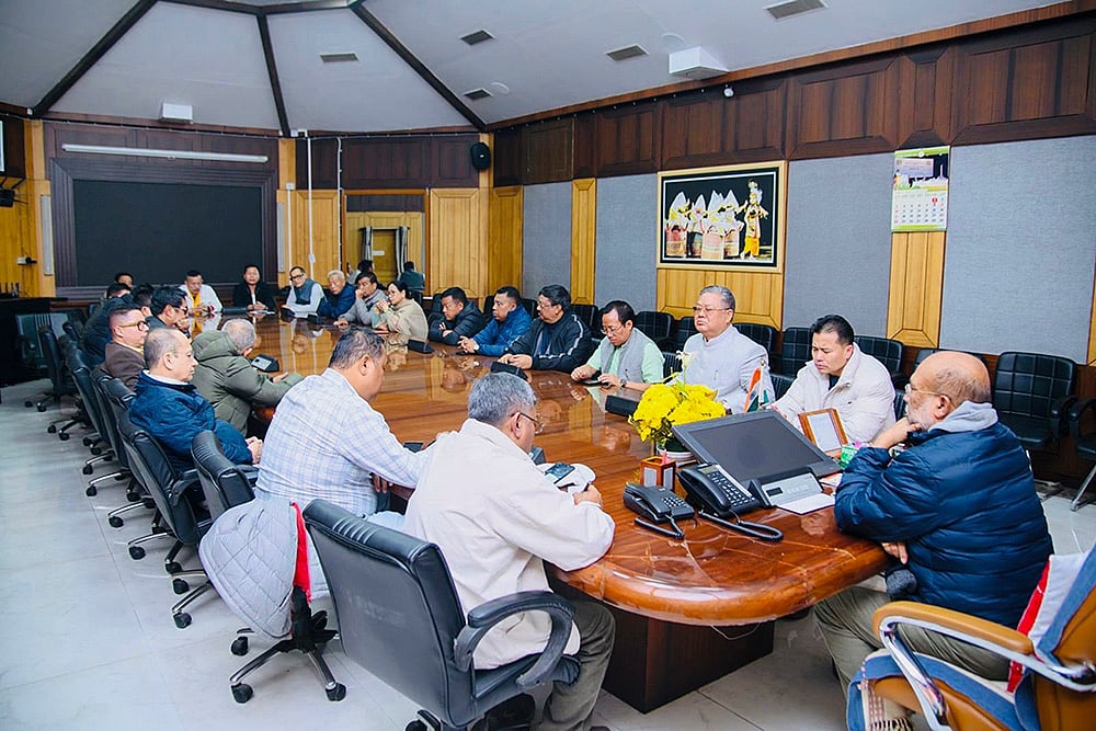 2023–2024 Manipur violence, Kuki and Meitei conflict_Manipur: N. Biren Singh chairs meeting