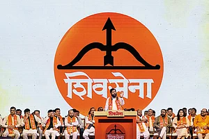 | Photo: Getty Images : One Man, Many Moods: Maharashtra Chief Minister Eknath Shinde addresses a rally in Mumbai