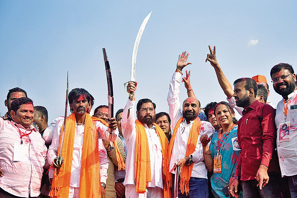 Photo: Getty Images : Maratha quota activist Manoj Jarange Patil with Shinde