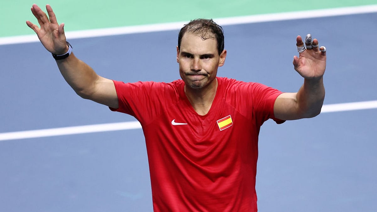 Rafael Nadal waves to the fans