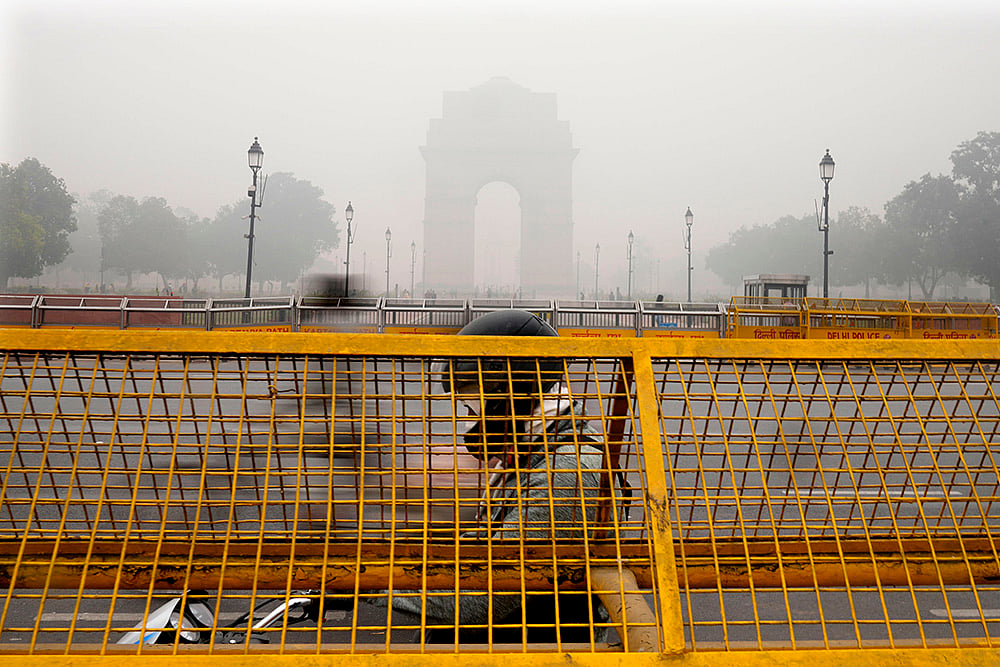 North India Air pollution photo gallery_Smog blankets Delhi-NCR