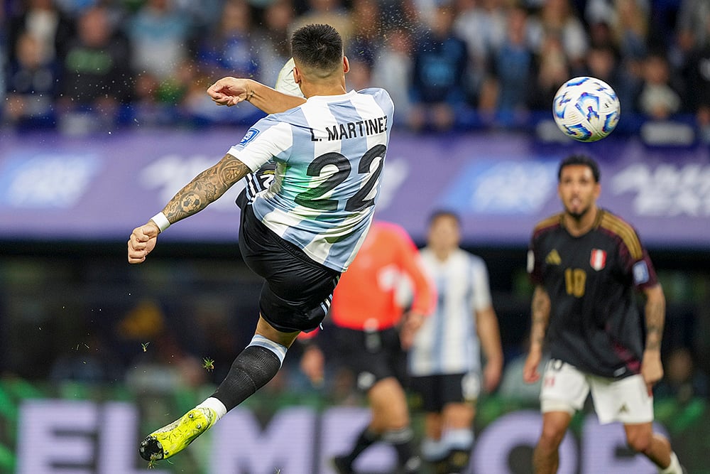 FIFA Soccer World Cup 2026 Qualifiers Argentina Vs Peru football match_Lautaro Martinez 