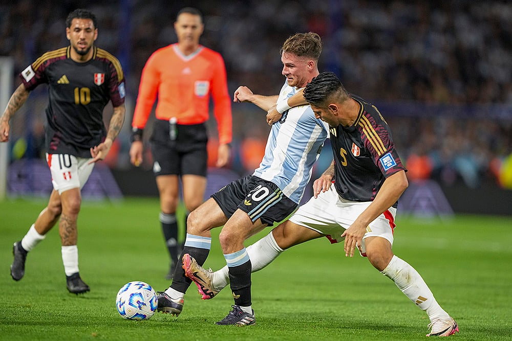 FIFA Soccer World Cup 2026 Qualifiers Argentina Vs Peru football match_Alexis Mac Allister