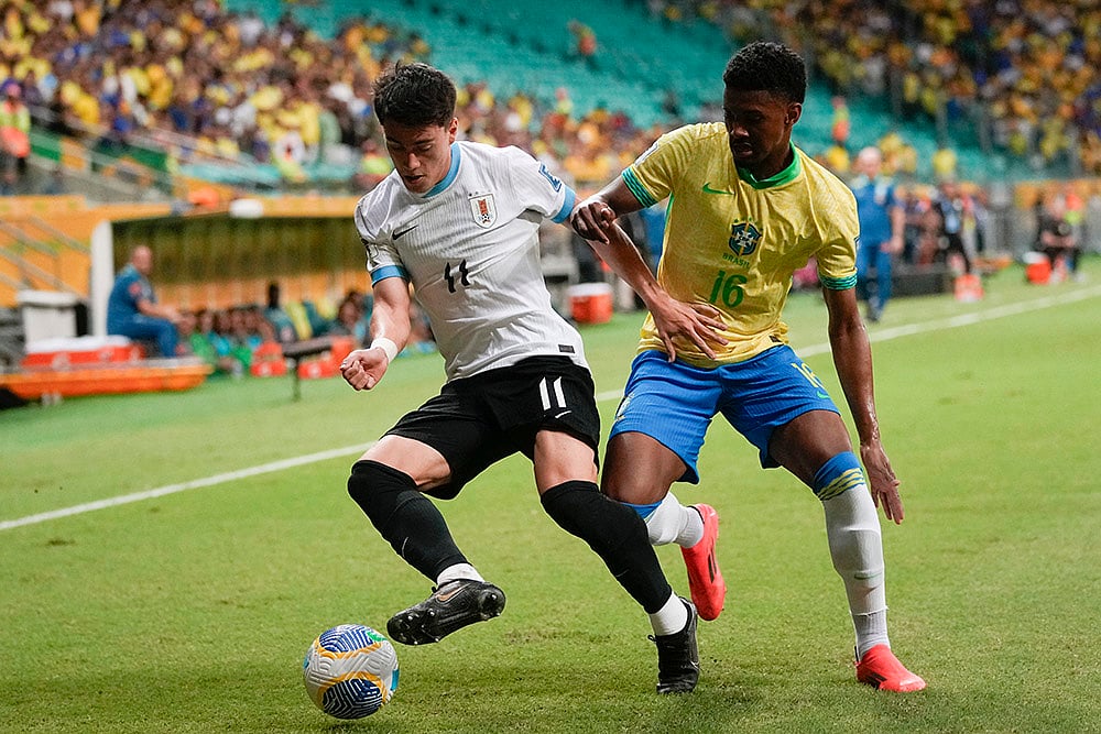 FIFA Soccer World Cup 2026 Qualifiers Brazil vs Uruguay football match_Facundo Pellistri