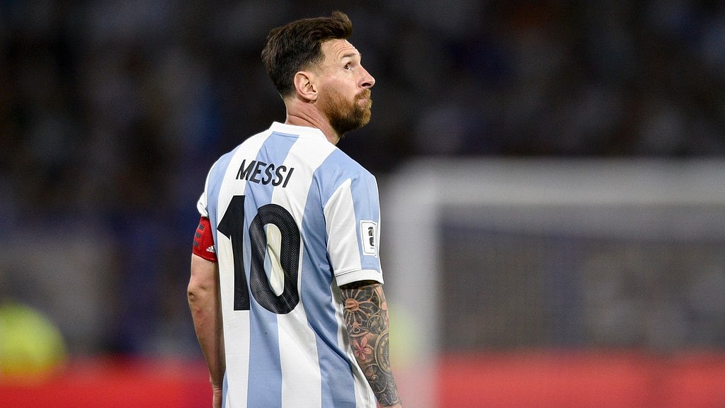 Lionel-Messi-Argentina-Vs-Peru-World-Cup-Qualifiers-AP