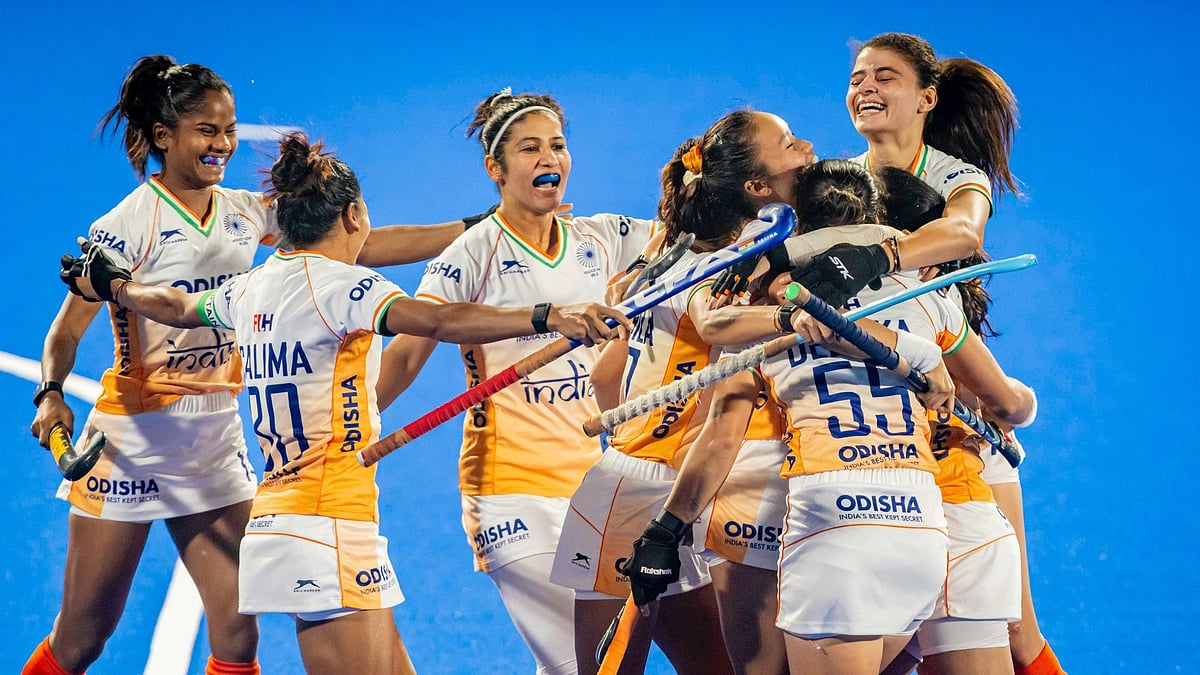X|TheHockeyIndia : India celebrate their goal against China