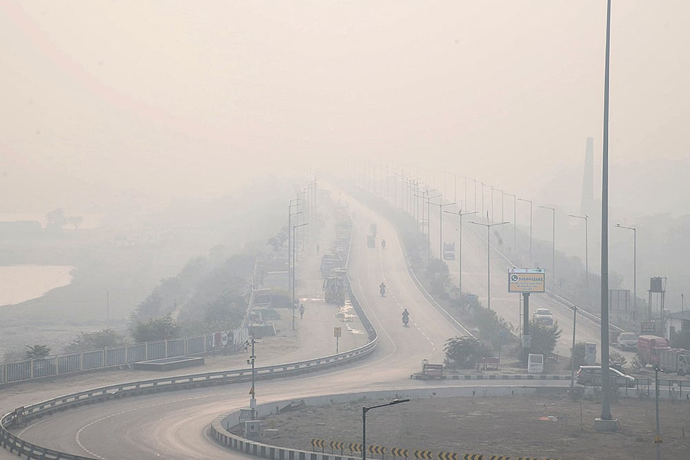 Weather: Fog in Patna