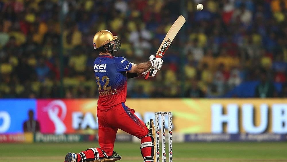 Photo: AP/Kashif Masood : Royal Challengers Bengaluru's Glenn Maxwell