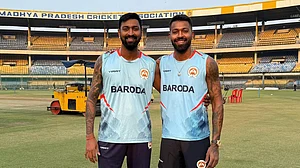 Photo: X : Hardik Pandya (right) will be representing his state Baroda alongside his brother Krunal Pandya in the VHT 2024.