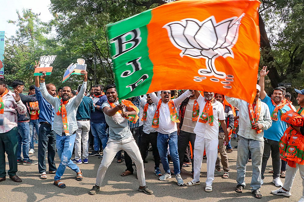 | Photo: PTI : Maha Polls: BJP celebrates in Nagpur