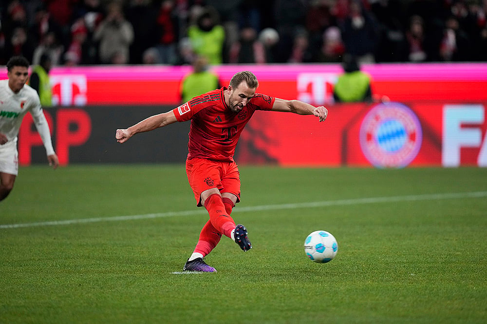 Germany Soccer Bundesliga Bayern Munich vs Augsburg Football gallery_Harry Kane