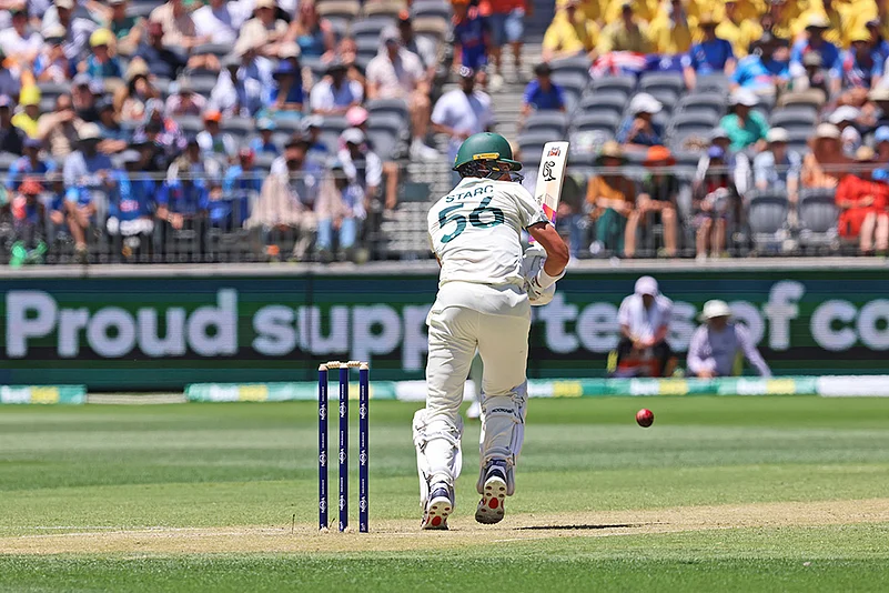 Border-Gavaskar Trophy Cricket India Vs Australia 1st Test Day 2 photo gallery_Mitchell Starc