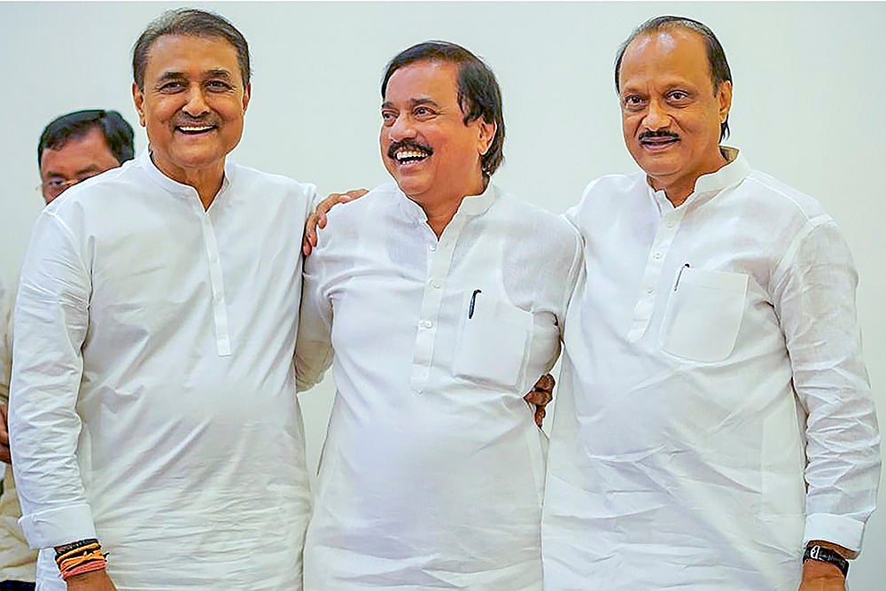 Maharashtra assembly polls 2024 - Mahayuti celebration photos_Ajit Pawar