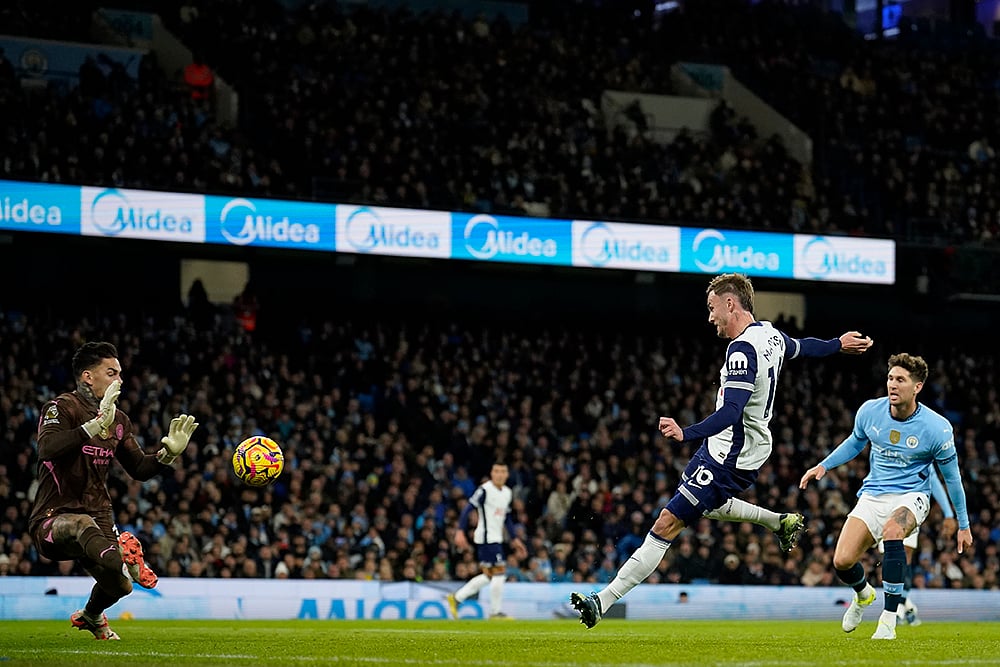 Britain Soccer Premier League Manchester City vs Tottenham Hotspur football gallery_James Maddison