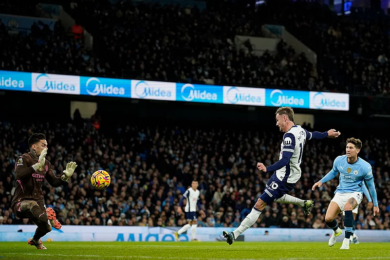 Britain Soccer Premier League Manchester City vs Tottenham Hotspur football gallery_James Maddison