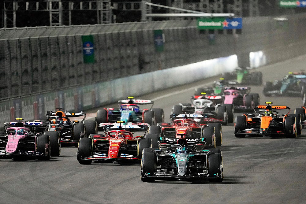 F1 Las Vegas Auto Racing Max 2024 Verstappen Captures 4th F1 Title_4