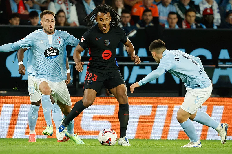 Spain La Liga soccer 2024-25 Barcelona vs Celta Vigo football gallery_Jules Kounde