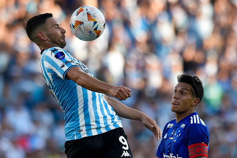 Copa Sudamericana 2024 final Argentinas Racing Club vs Brazils Cruzeiro gallery_Adrian Martinez 