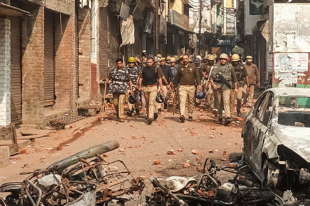 UP Sambhal Stone Pelting