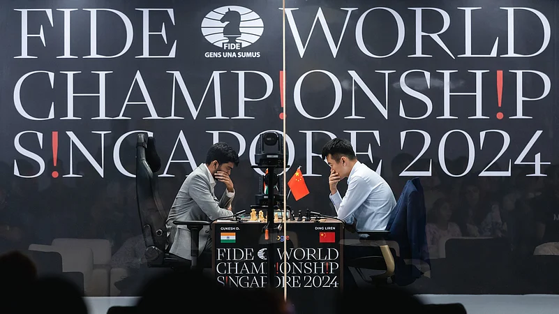 D-Gukesh-Ding-Liren-Chess-X-Photo