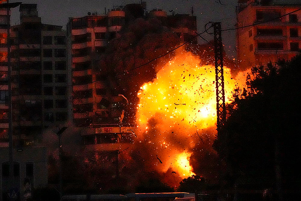 | Photo: AP/Hassan Ammar : Middle East Tensions: Israeli airstrike in Tayouneh