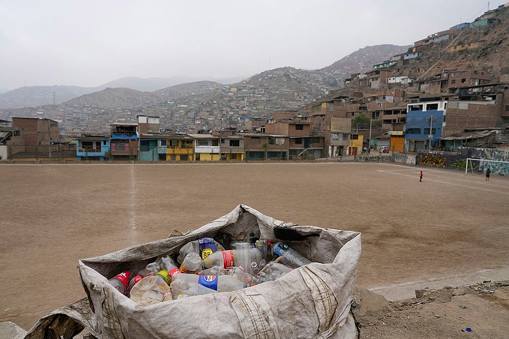 Plastic Pollution Photo Gallery: Lima, Peru Plastic Pollution