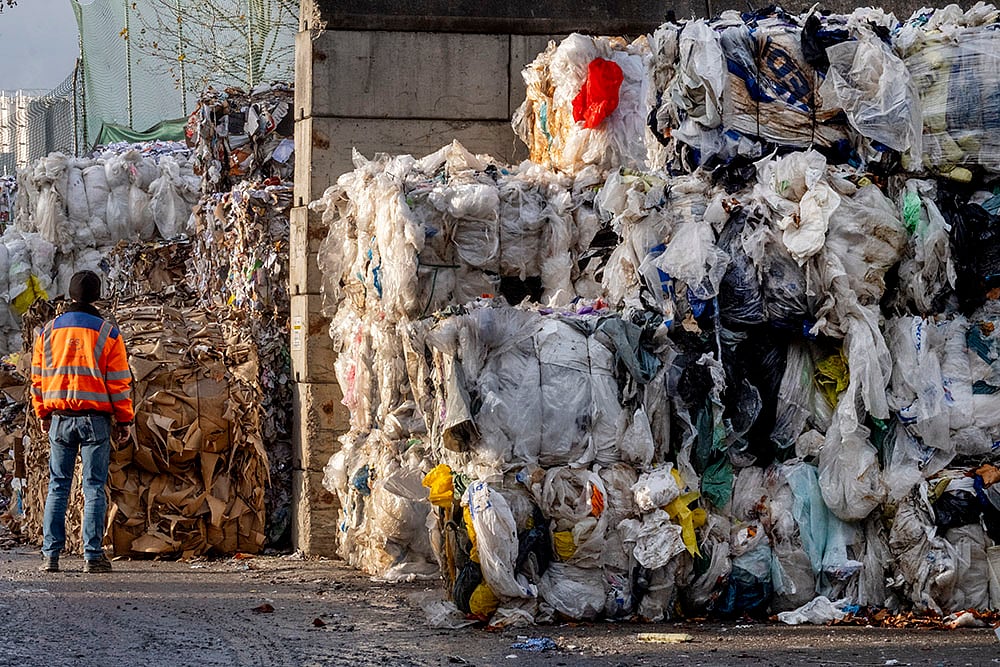 Plastic Pollution Photo Gallery: Frankfurt, Germany Plastic Pollution