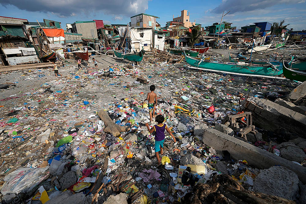 Plastic Pollution Photo Gallery: Navotas, Philippines Plastic Pollution