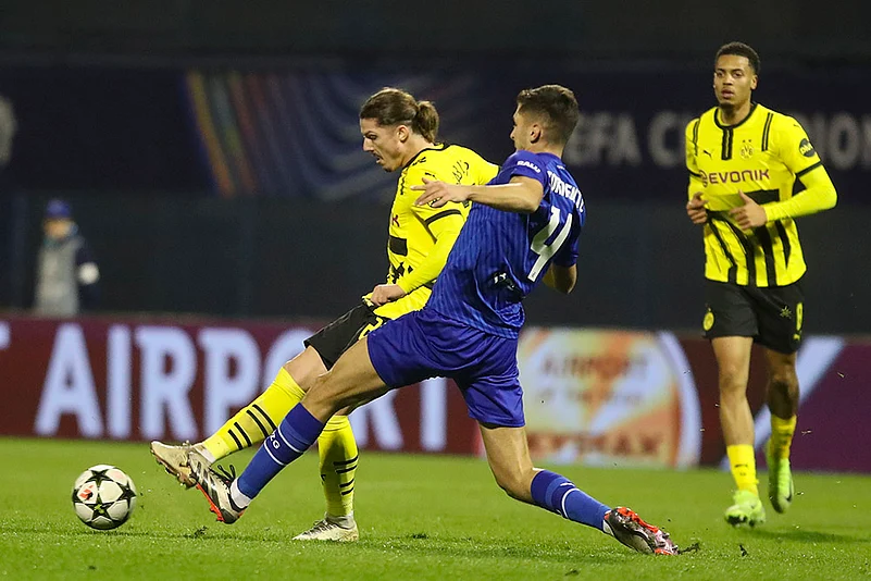2024-25 UEFA Champions League soccer Dinamo Zagreb vs Dortmund football gallery: Marcel Sabitzer