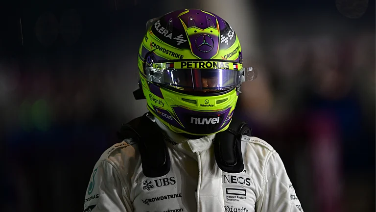 Lewis Hamilton will start the Qatar Grand Prix sprint race in seventh place - null