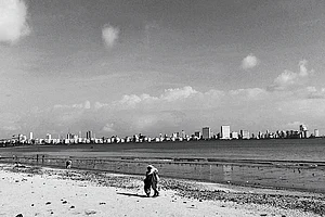 Photograph: Anurag Banerjee : Not So Private: Incidents of moral policing are common. In such times, the lovers, in expressing their love unabashedly in public, have become symbols of resilience, rebellion, and even a sense of civic passion