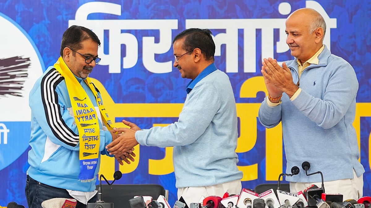 -PTI : Awadh Ojha joins Aam Aadmi Party